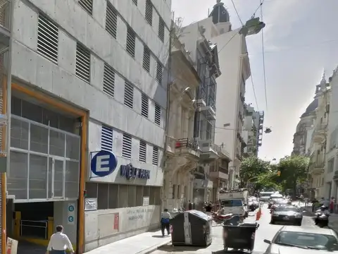 Cochera en venta - 12Mts2 - Monserrat