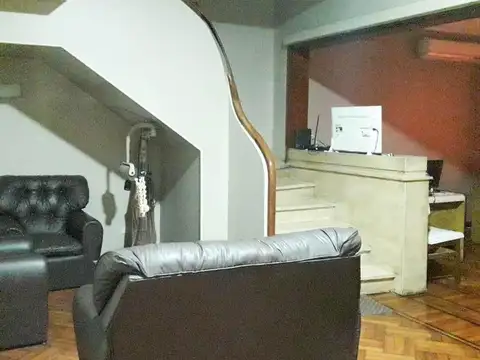 Casa 7 ambientes con 3 baños