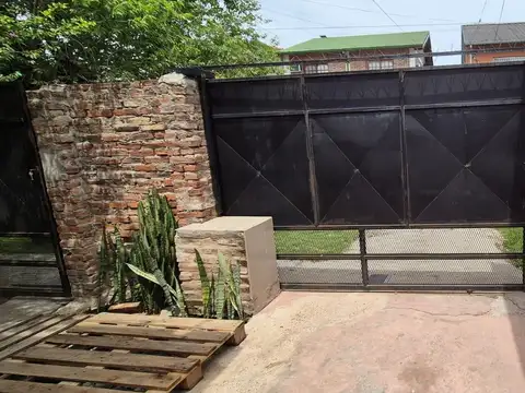 Isabel La Catolica  al 2300