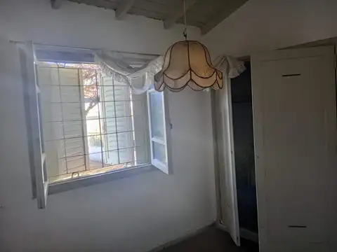 "LINDO CHALET ANTIGUO PERO MUY SOLIDO"