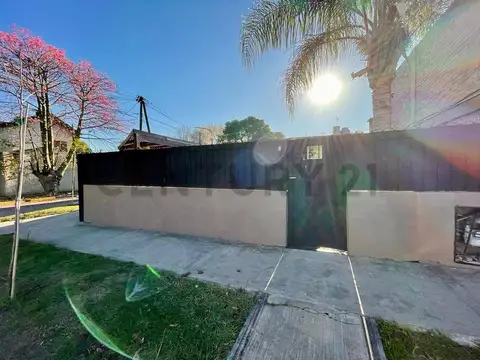 VENTA CASA 3 AMBIENTES EN PLANTA BAJA RECICLADA, ITUZAINGO