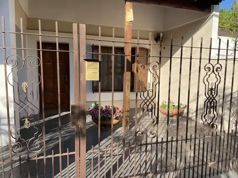 25 de Mayo 238 entre Reibel y Tucumán