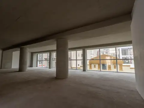 Oficina en Alquiler en Retiro, USD 2.500