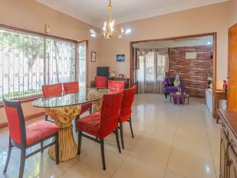 Casa 4 Amb c/ Patio, Parrilla, Cochera Avellaneda