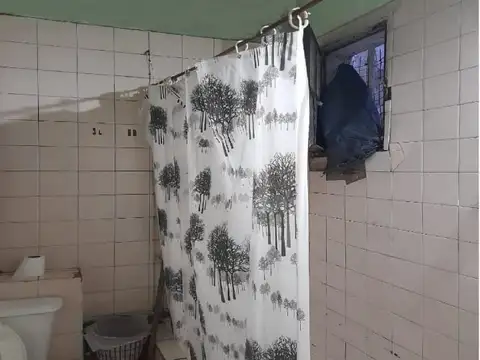 DEPARTAMENTO ANTIGUO  3 AMBIENTES AL FRENTE A RECICLAR SIN EXPENSAS