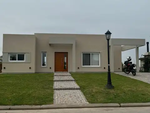 Casa en Venta en Santa Inés - Canning