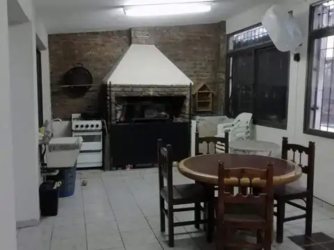 Depto Tipo Casa en Venta en Echesortu, USD 85.000