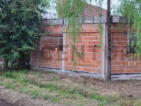 Casa 4 ambientes con 1 baño