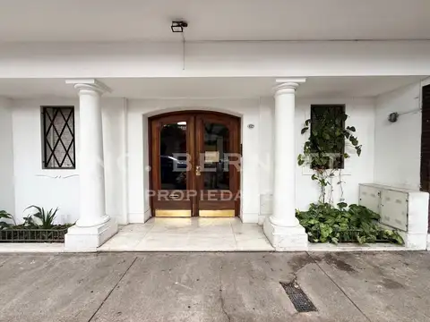 Departamento 2 Ambientes amplios - Excelente ubicación -
