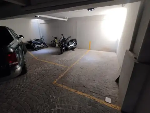 Cochera en Venta con acceso Horizontal