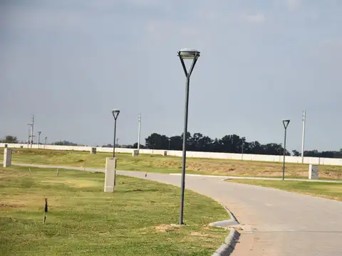 Terreno en Venta 30  mts Fondo