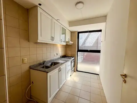 Departamento de 2 dormitorios en venta Brown y Balcarce con cochera