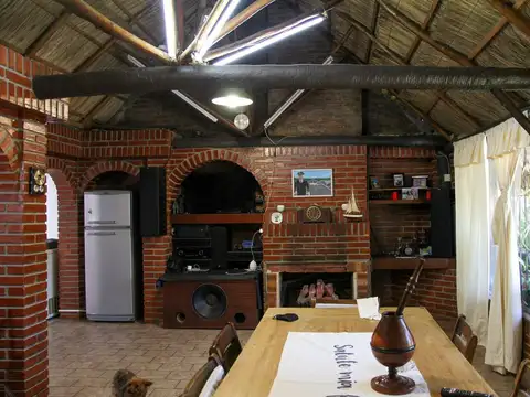 CASA EN VENTA VILLA DEL PLATA 3 DORMITORIOS