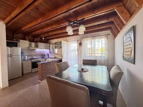Casa en Venta con 5 cocheras