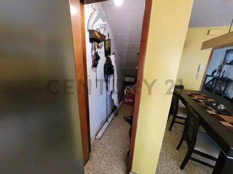 CASA EN VENTA CALLE 58 E/ 30 Y 31,  DE 3 DORMITORIOS Y PISCINA