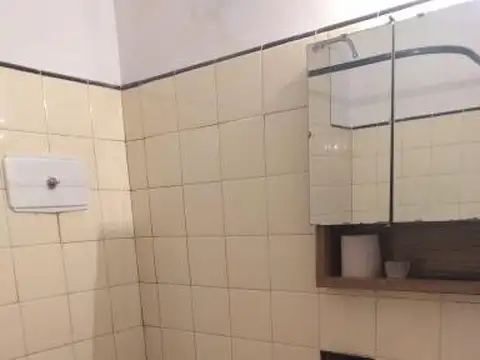 Departamento 2 ambientes a 1 cuadra plaza olivos - Apto profesional- Excelente ubicacion