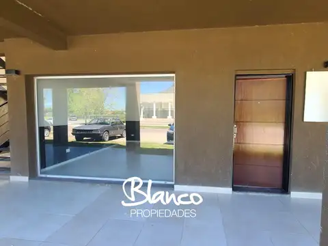 Local  en Alquiler en Pilar, G.B.A. Zona Norte, Argentina