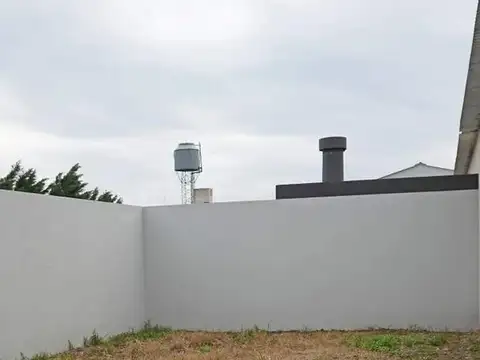 Venta PH 2 Ambientes con Garage, Patio Parilla en Lobos