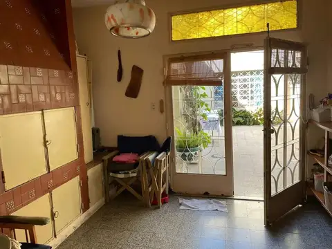 Casa 5 ambientes con 4 baños