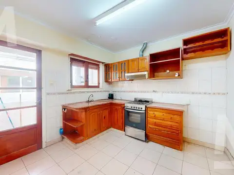 Depto Tipo Casa en Venta con 1 cocheras