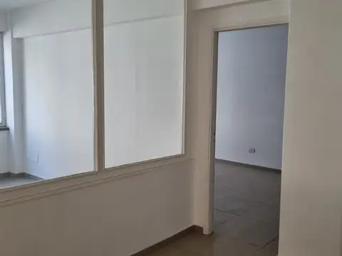 Oficina en Alquiler 60 años