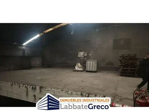 Galpon en Alquiler 20  mts Frente