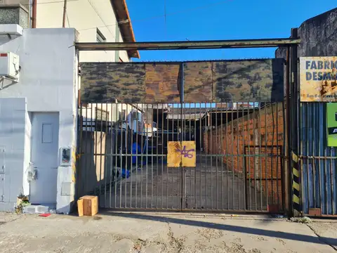 Galpon en Alquiler 70  mts Fondo