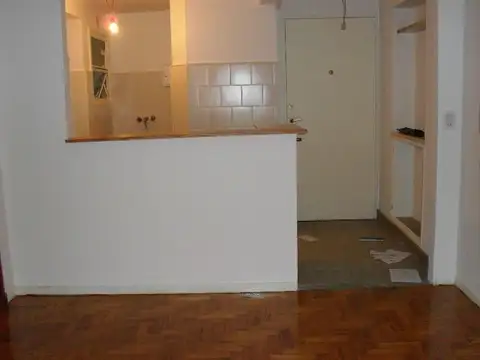 COMBATE DE LOS POZOS 700, Piso 2