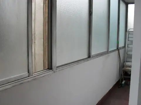 3 AMBIENTES CONTRAFRENTE TOTALMENTE  RECICLADO "A NUEVO "