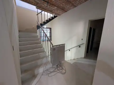 Local en Alquiler en Belgrano C, USD 5.000