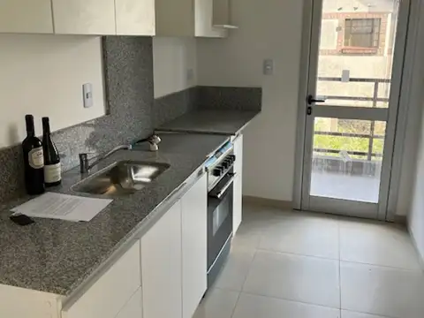 Venta 2 amb A Estrenar fte J.B. Alberdi al 3200