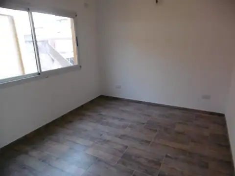 Depto Tipo Casa en Venta en Boedo, USD 105.000