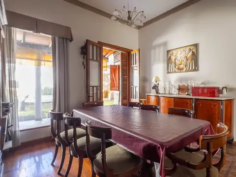 Casa 5 ambientes con 1 baño