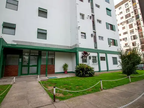 Av Las Flores 1600 , Piso 5