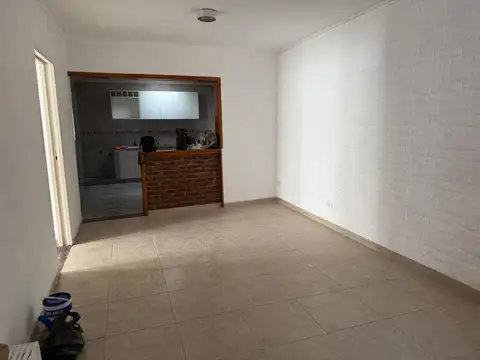 Depto Tipo Casa en Alquiler al Norte