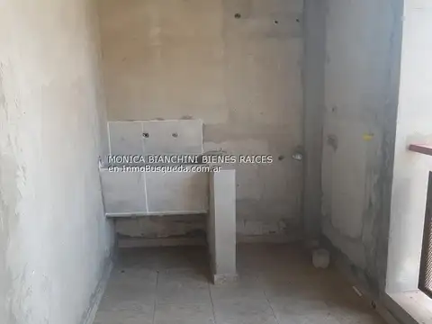 Departamento en Venta en Los Hornos, USD 105.000