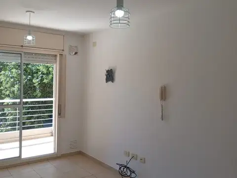 Departamento en Alquiler en Echesortu, $ 450.000