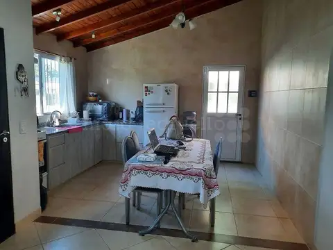 Casa 3 ambientes con 1 baño