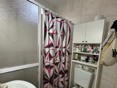Casa 5 ambientes con 1 baño