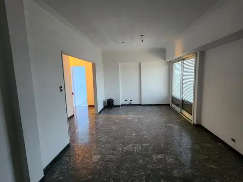 Edificio en Block en Parque Avellaneda