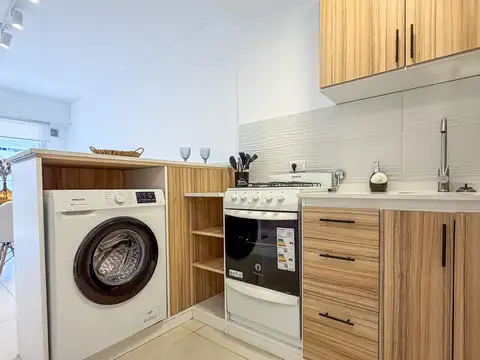 2 AMBIENTES RECICLADO. ENTRE RIOS Y RIVADAVIA.