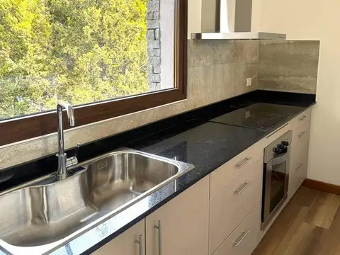 Departamento 4 ambientes con 3 baños