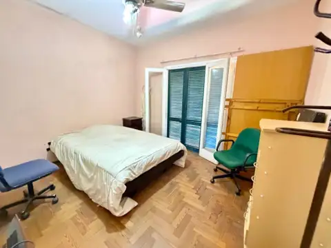 Depto Tipo Casa en Venta 50 años