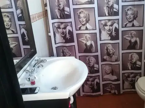 Depto Tipo Casa 5 ambientes con 2 baños