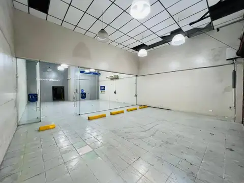 Av. Santa Fé al 1400