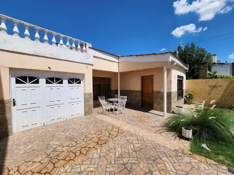 Casa en Venta en San Nicolas De Los Arroyos, USD 79.000