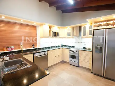 Depto Tipo Casa en Venta 40 años