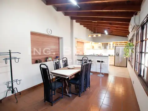 Depto Tipo Casa en Venta de 4 ambientes