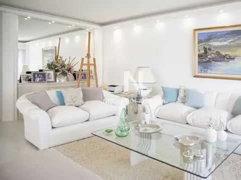 Departamento en Alquiler Temporal en Playa Mansa, USD 5.500