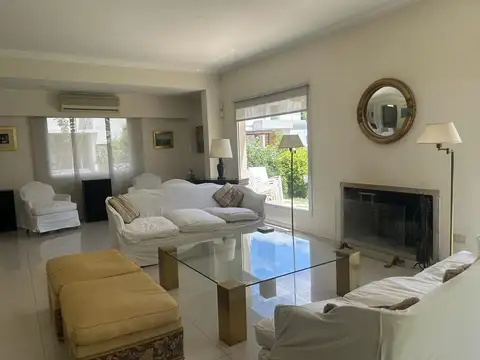 Casa en Alquiler Temporal A Estrenar